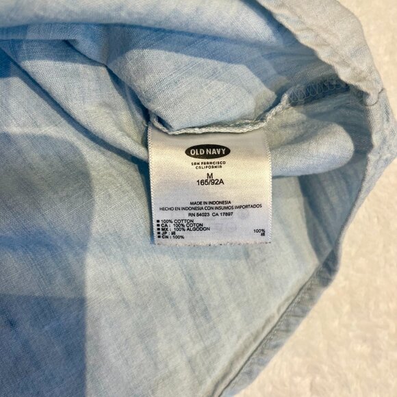 Old Navy, Denim-style Button Down, Size M - Picture 9 of 11